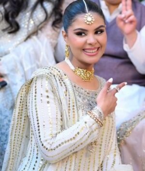 Antique Mukesh